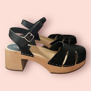 Toffel Swedish Hasbeens Black Leather Stapled Clogs Sandals 41